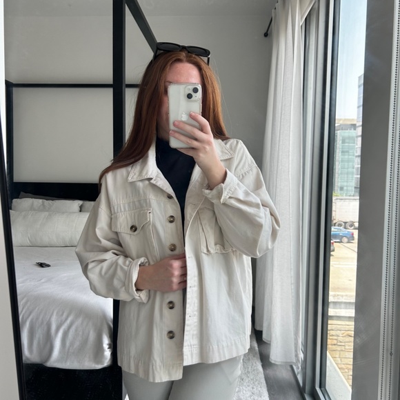 Cream jacket - Picture 3 of 6